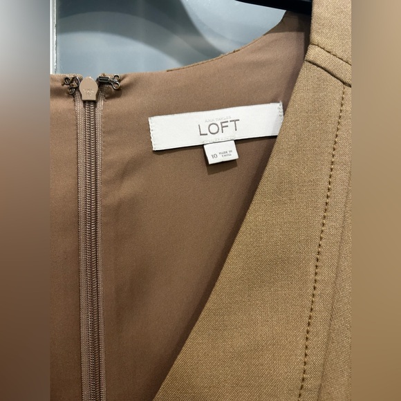 Ann Taylor LOFT Tan Seamed Sleeveless Sheath Dress Size 10 - Picture 2 of 12